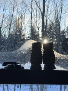 北海道の森の家での暮らしの一場面