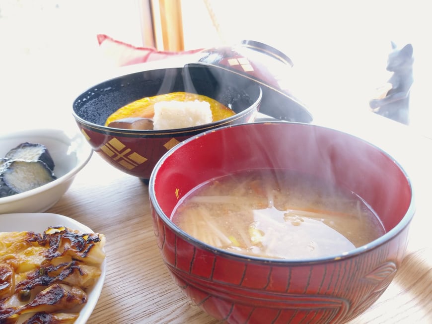 森の家の料理教室で作った季節の野菜入りのお味噌汁